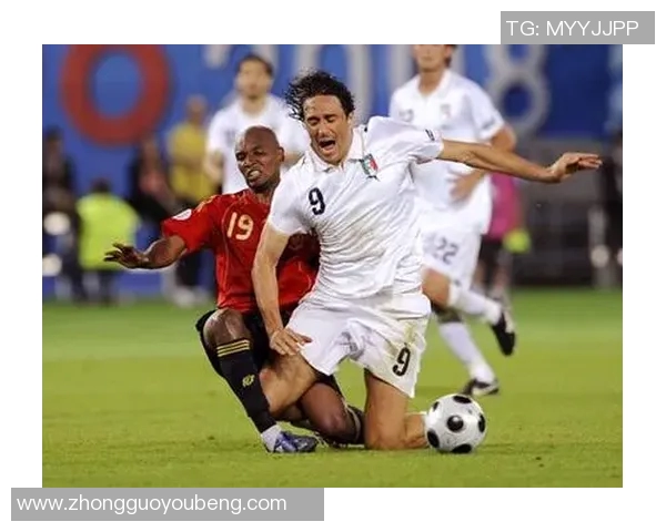 2008年欧洲杯经典对决西班牙与意大利的精彩瞬间与战术分析