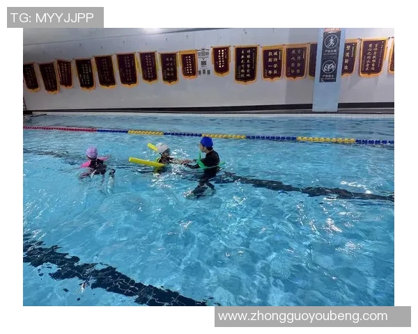 游泳运动对身心健康的全面促进与长远益处分析